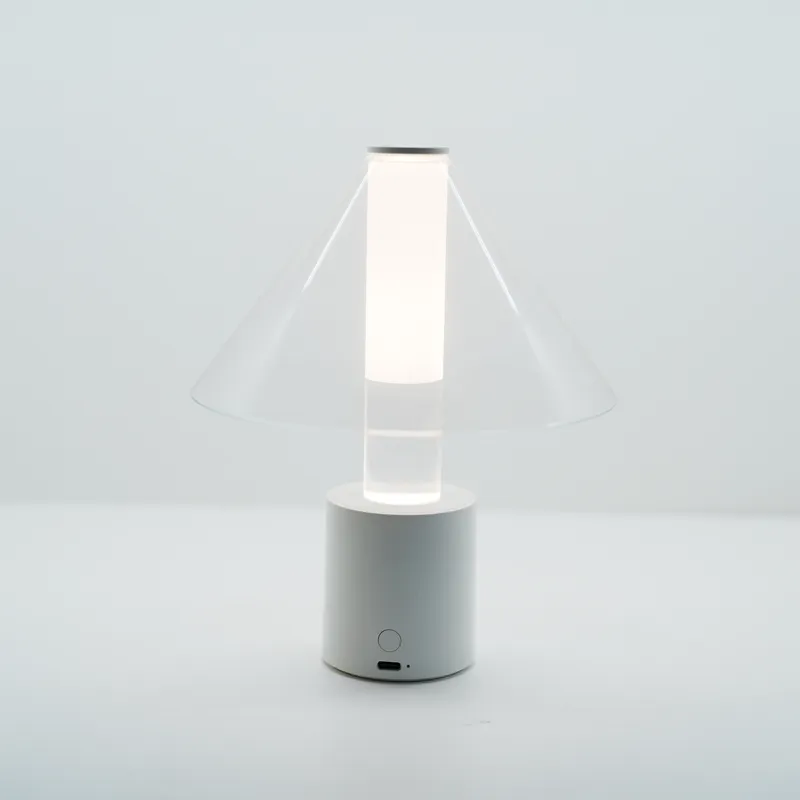 Maßgefertigte Tischlampen